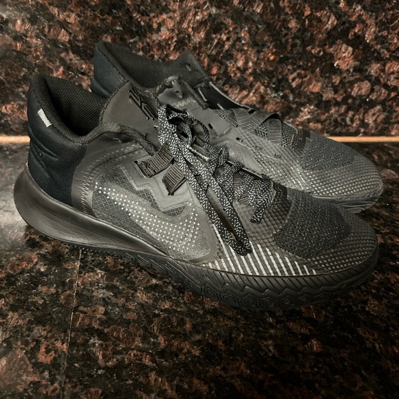 Nike Kyrie Flytrap 'Black Cool Grey' CZ4100-004 size